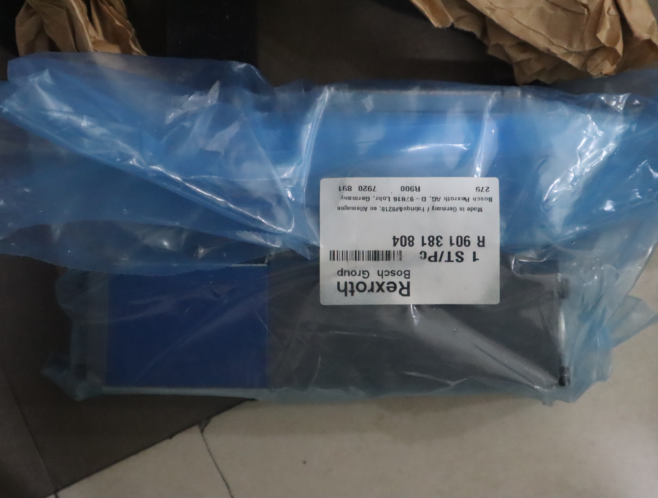 R901381804 4WRPEH6CB24L-30/M/24A1 德国力士乐REXROTH比例阀