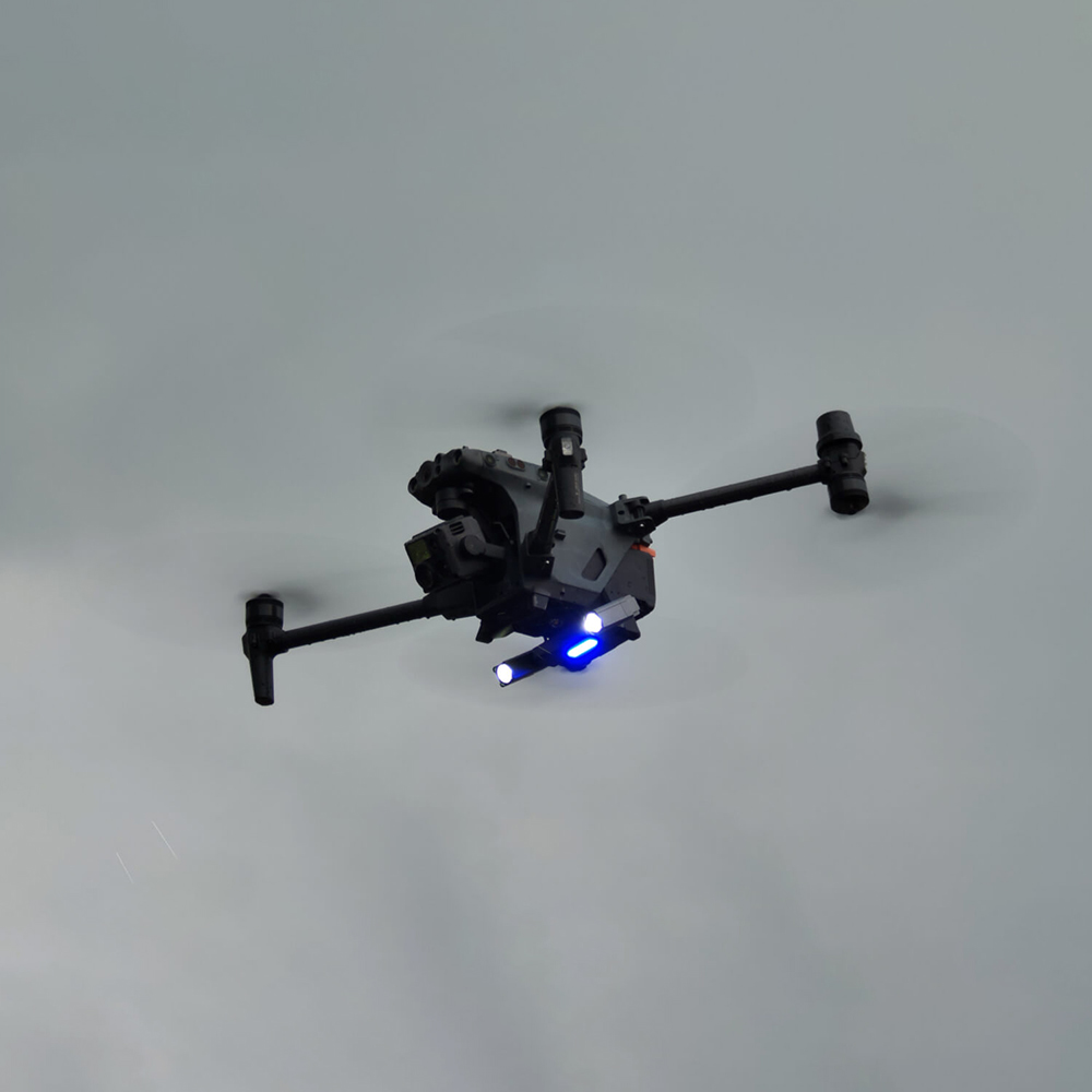 经纬M30系列无人机 搜救巡查应用 XL30 多功能云台灯