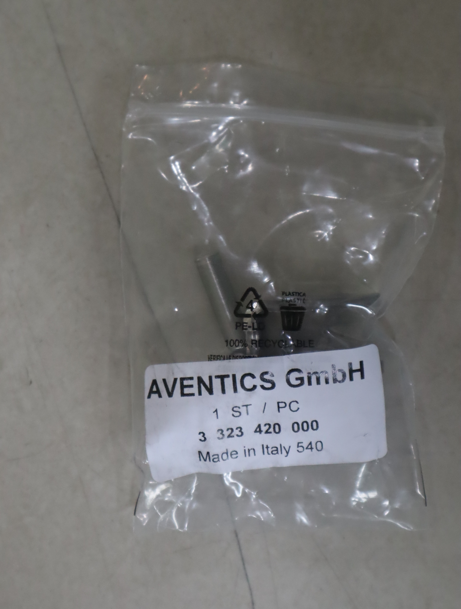 3323420000 德国安沃驰AVENTICS 气动阀5777760220气缸542057022