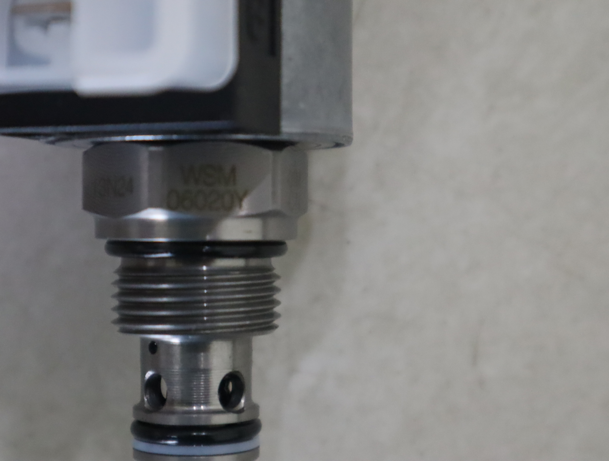 3000249 WSM06020Y-01M-C-N-24DG 德国贺德克HYDAC插装阀