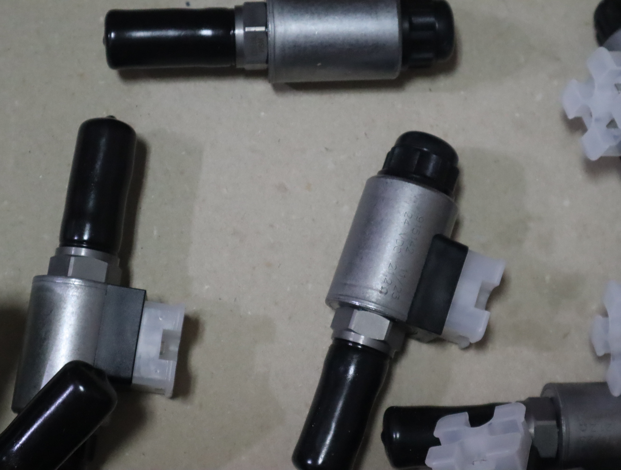 3229161 915142 24V DC  WSM08130D-01M-C-N24N23 贺德克HYDAC 