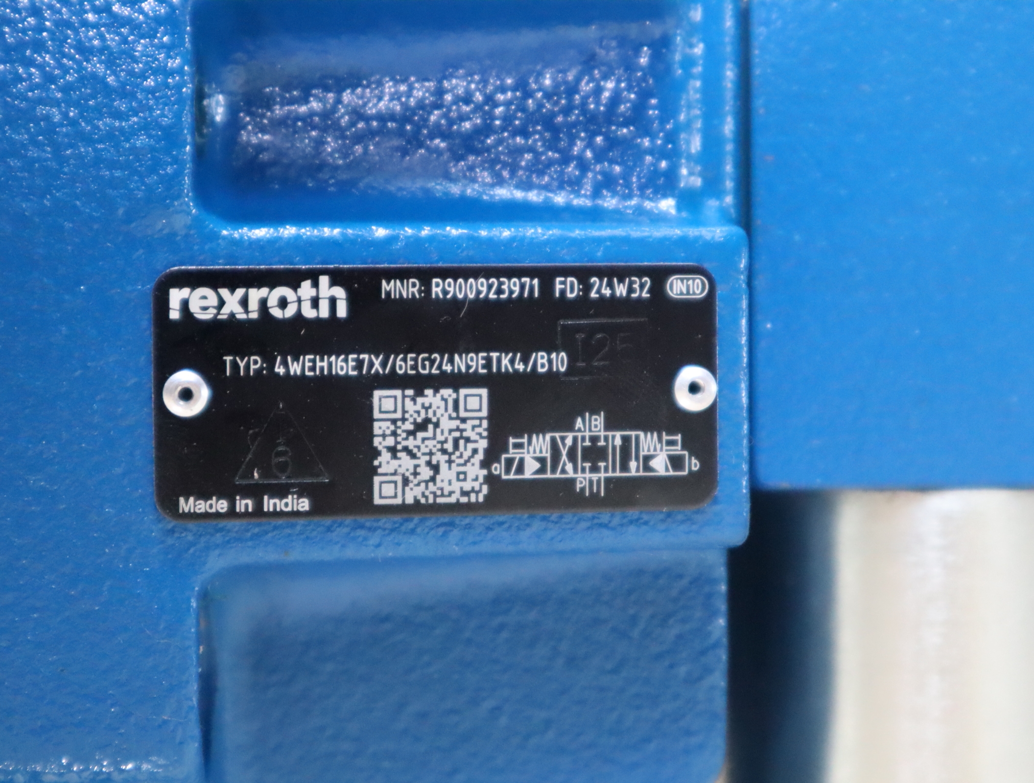 4WEH16E7X/6EG24N9ETK4/B10 R900923971 德国力士乐REXROTH电液阀