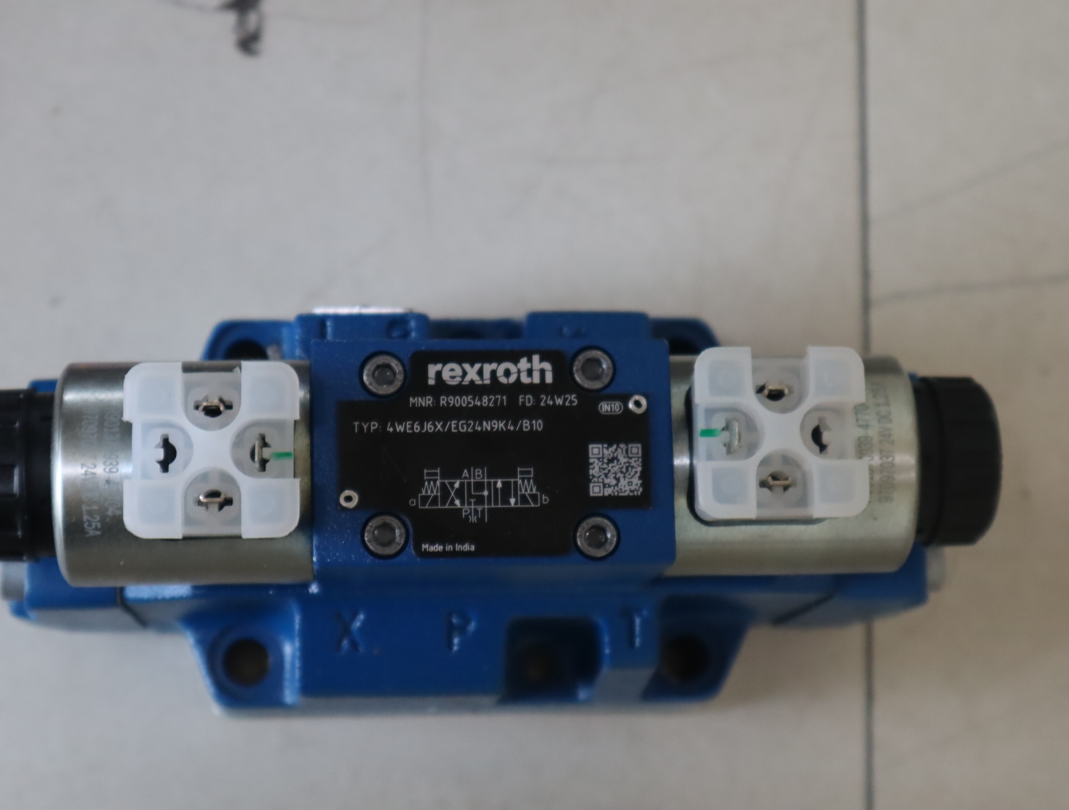 4WEH16E7X/6EG24N9ETK4/B10 R900923971 德国力士乐REXROTH电液阀