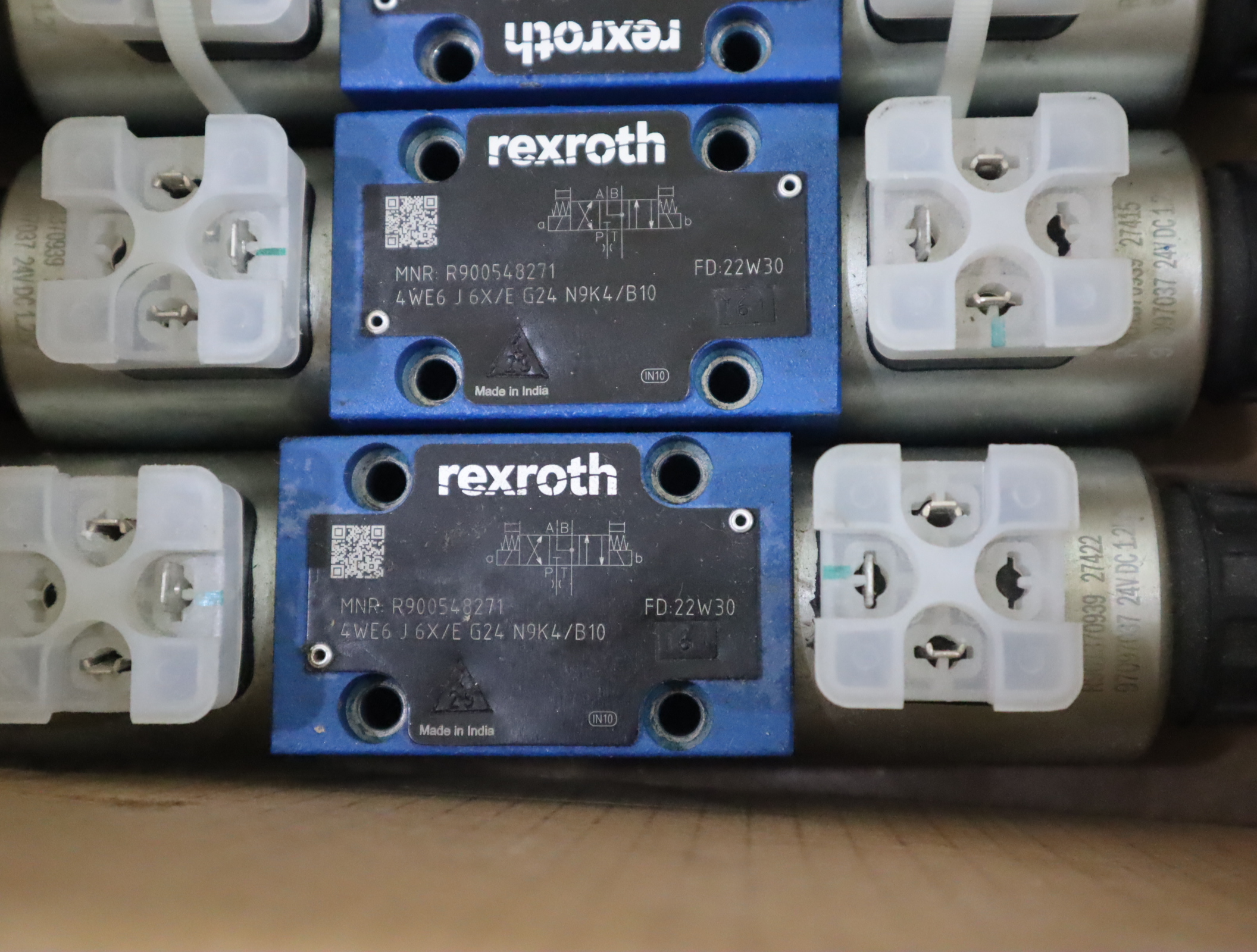 4WE6J62/EG24N9K4/B10 R900548271 力士乐电磁阀