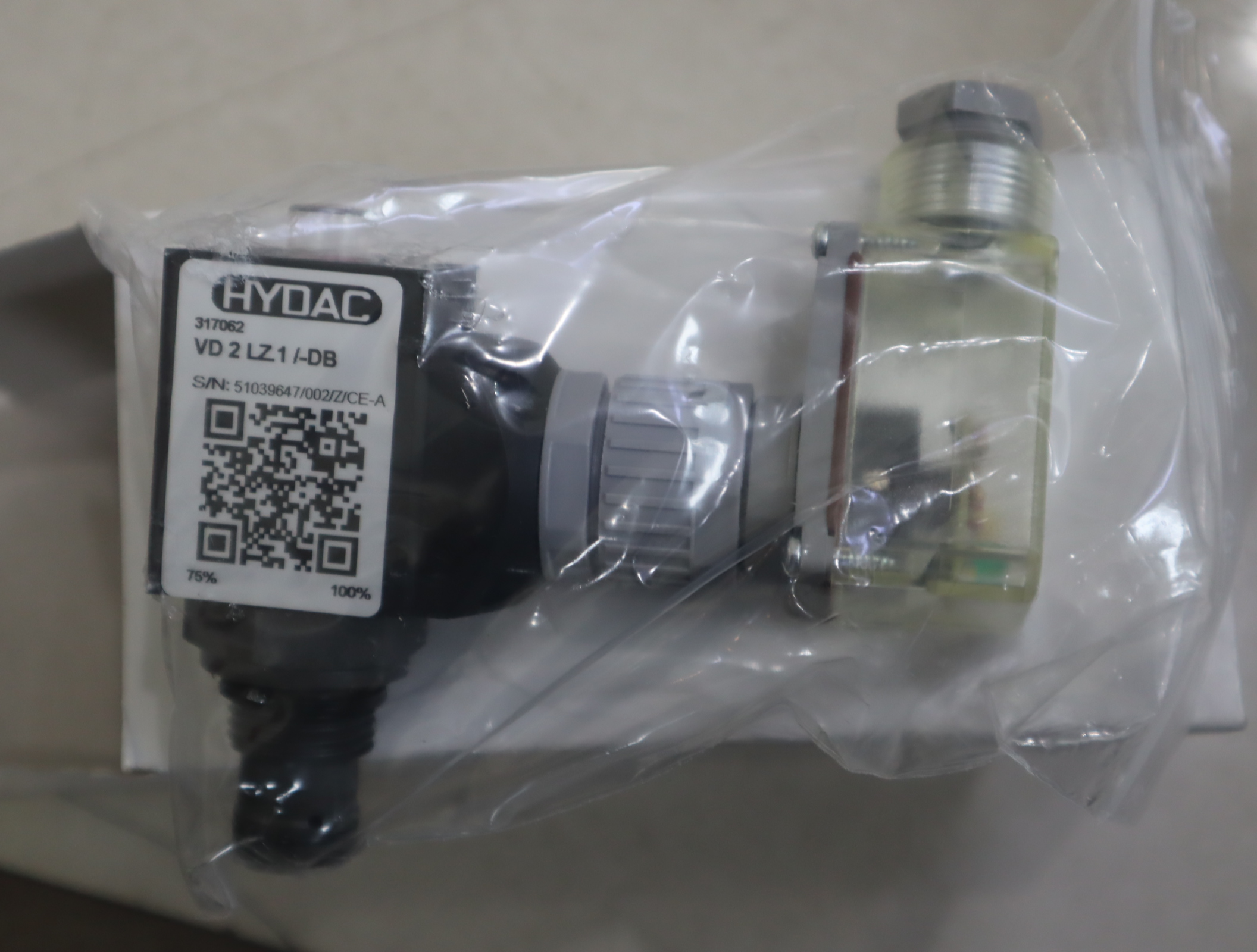 317062 VD 2 LZ.1 /-DB Z/DE-A 贺德克HYDAC开关VD 2 LZ.1 /-DB