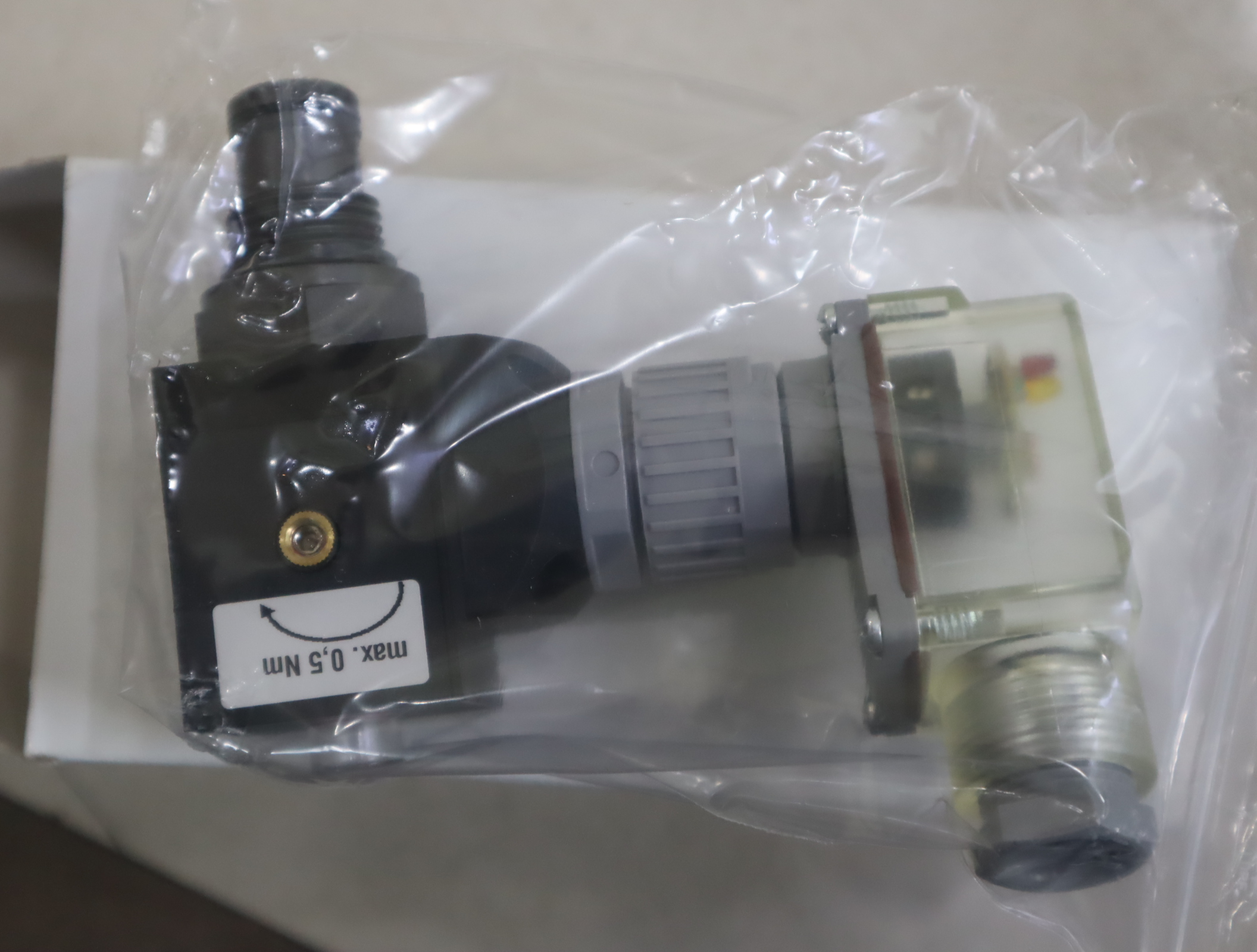 317062 VD 2 LZ.1 /-DB Z/DE-A 贺德克HYDAC开关VD 2 LZ.1 /-DB