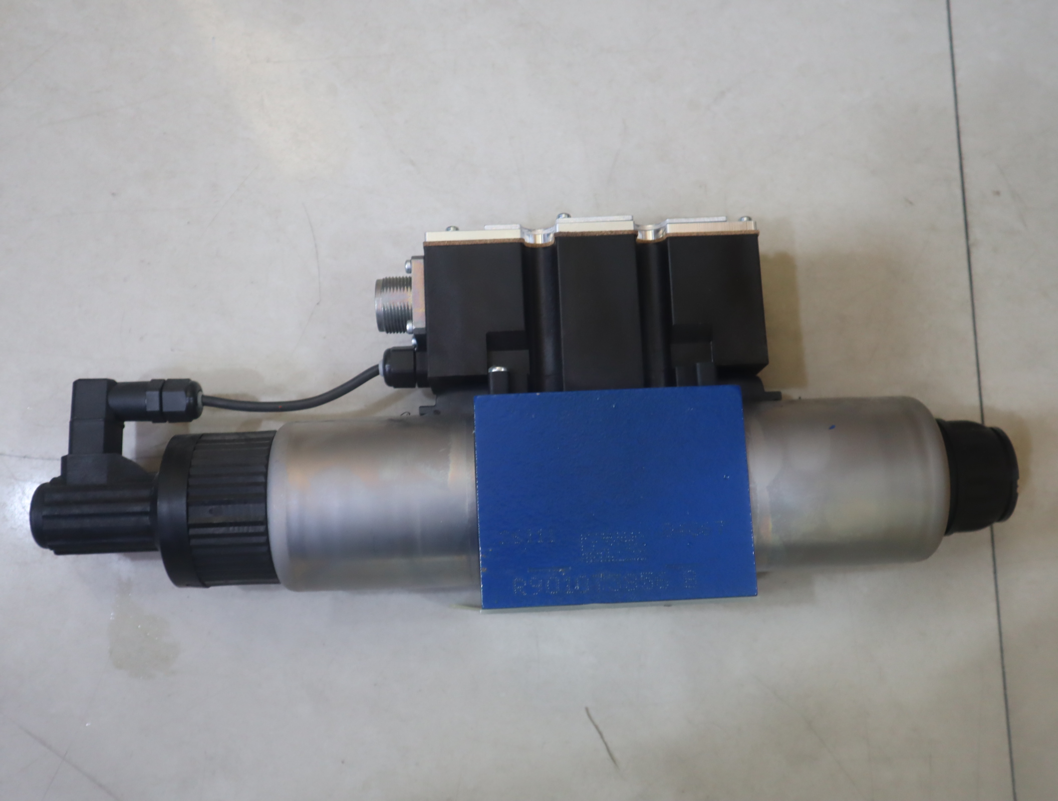 4WREE10E75-2X/G24K31/A1V R900927230 力士乐REXROTH比例阀