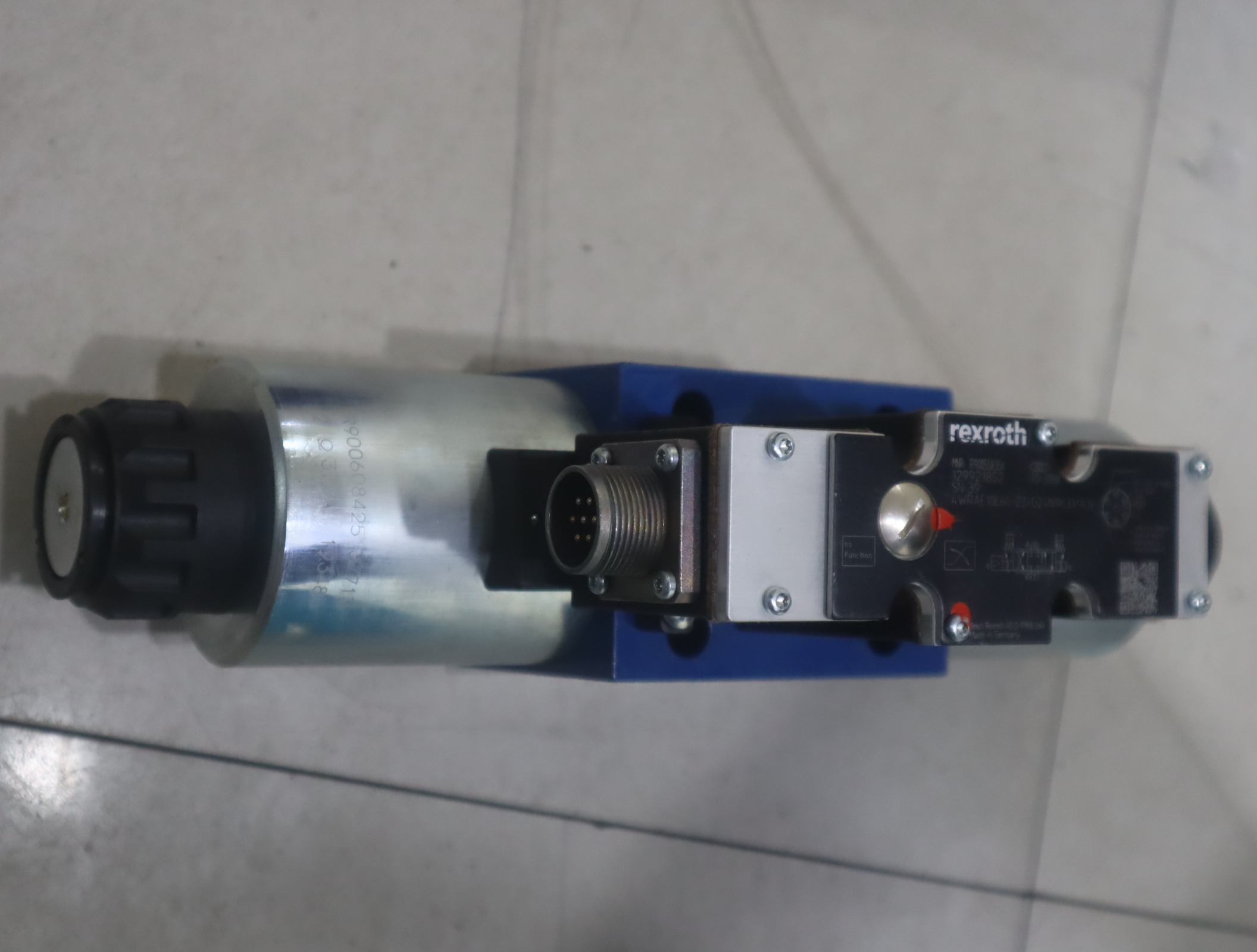 4WRAE10E60-23/G24N9K31/A1V R900558356 德国力士乐REXROTH比例阀