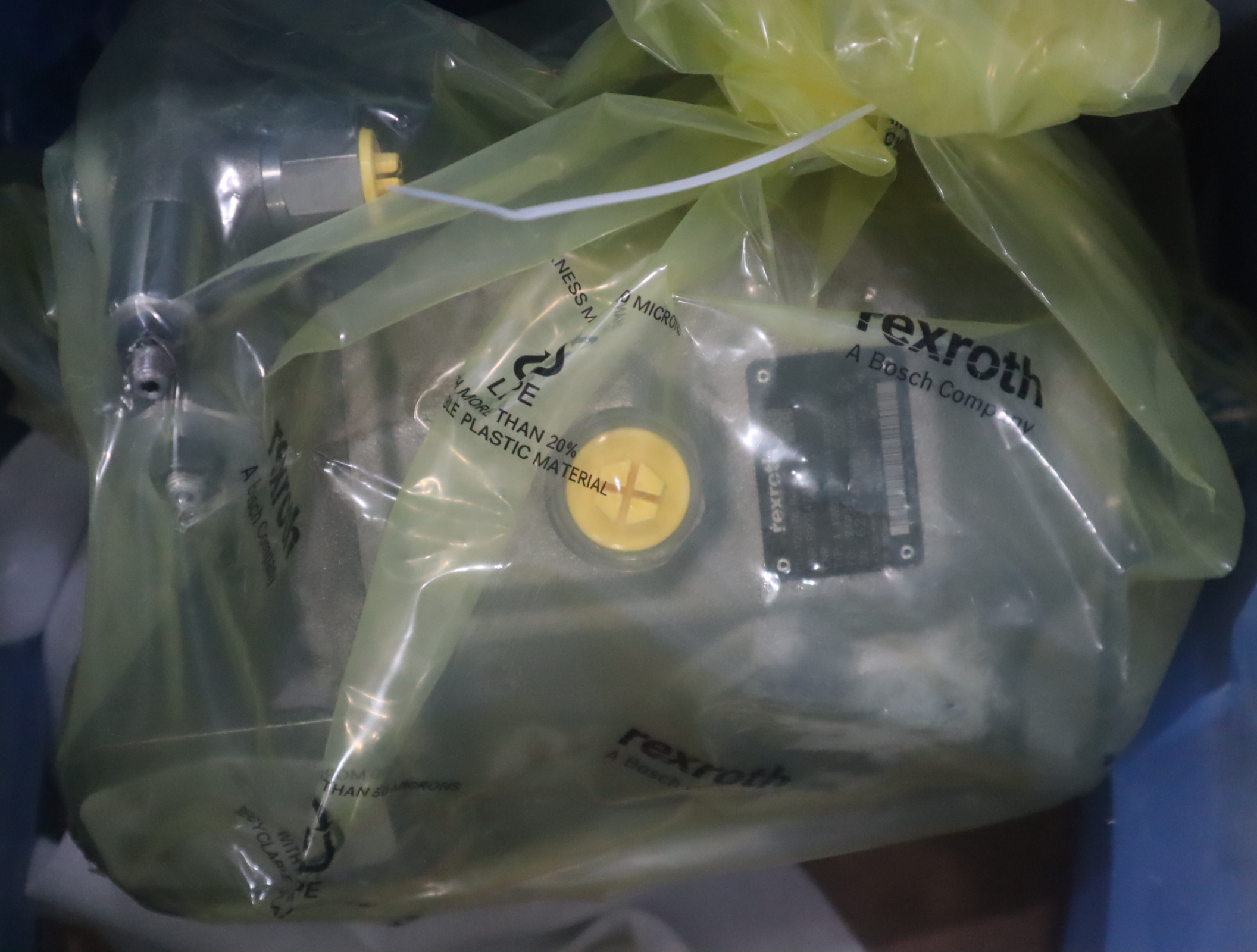 A A10VSO71DFR1/31R-VPA42N00 R902473184 力士乐REXROTH柱塞泵