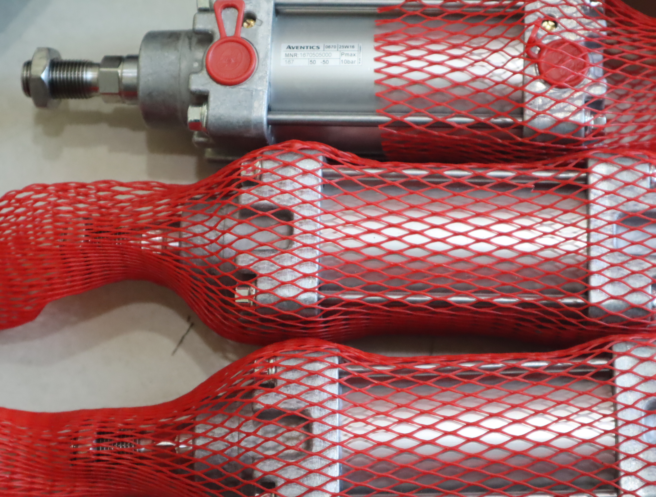 7 50-50  0670 德国安沃驰AVENTICS气缸