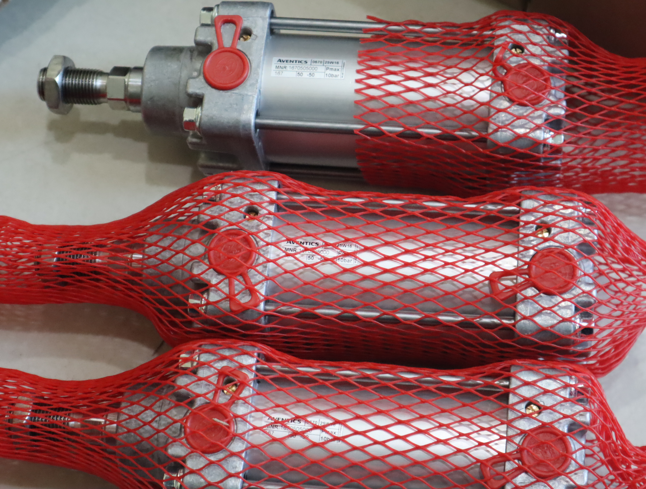 7 50-50  0670 德国安沃驰AVENTICS气缸