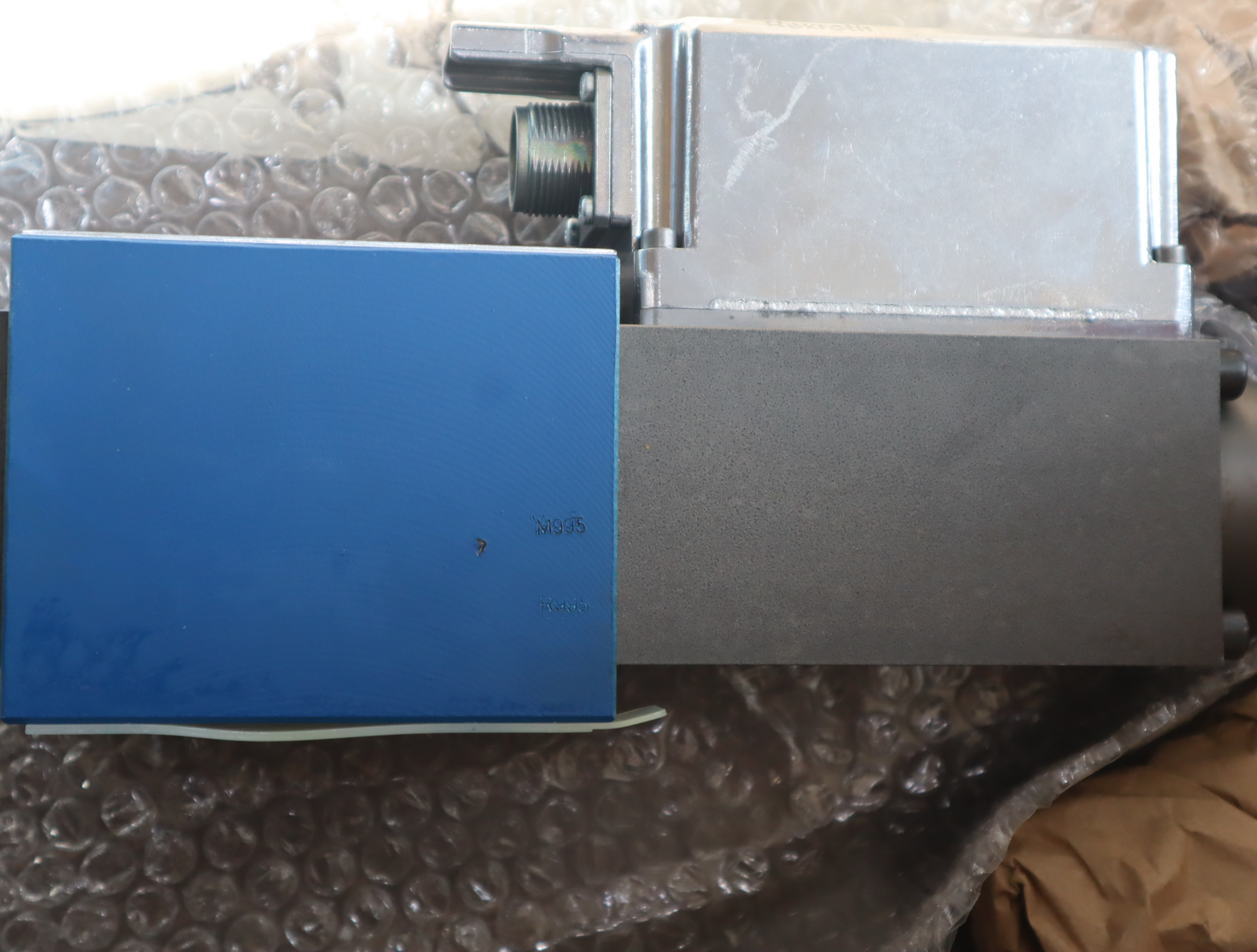 0811404818  4WRPE10CB80M-2X/G24K0/A1M-846 力士乐REXROTH比例阀