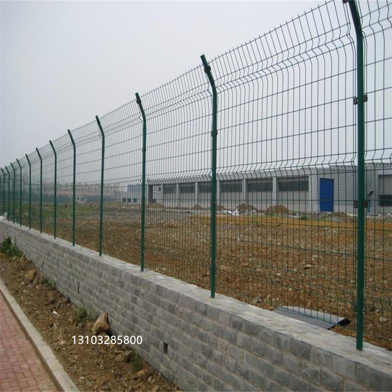 双边丝高速公路护栏网，安全围栏网 高度1.8 长度3米