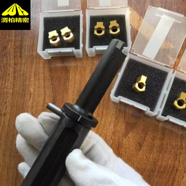 意大利BM键槽拉刀在车床上的装配方法