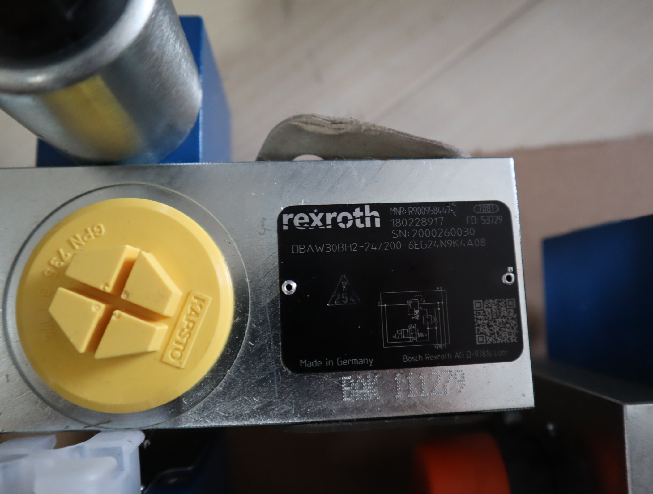 DBAW30BH2-23/200-6EG24N9K4A08 R900958447 力士乐