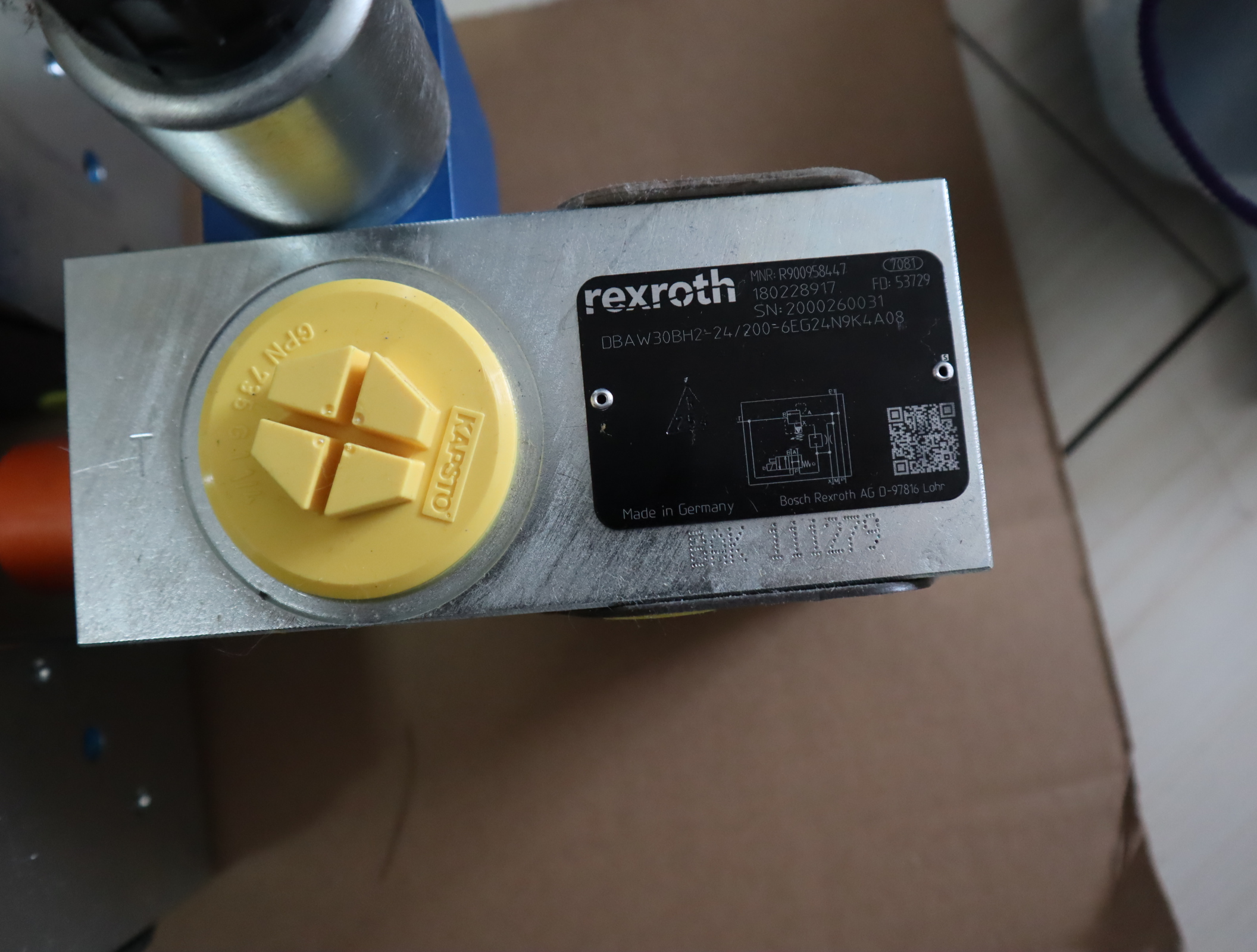 DBAW30BH2-23/200-6EG24N9K4A08 R900958447 力士乐