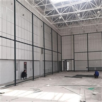 长治 篮球场勾花护栏网 运动场围栏 钢筋连接