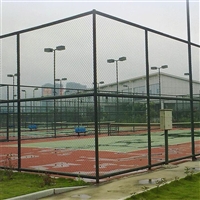 江门 体育场围栏 低碳钢丝网 勾花护栏网