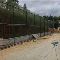 天津 篮球场勾花护栏网 体育场隔离防护 浸塑护栏