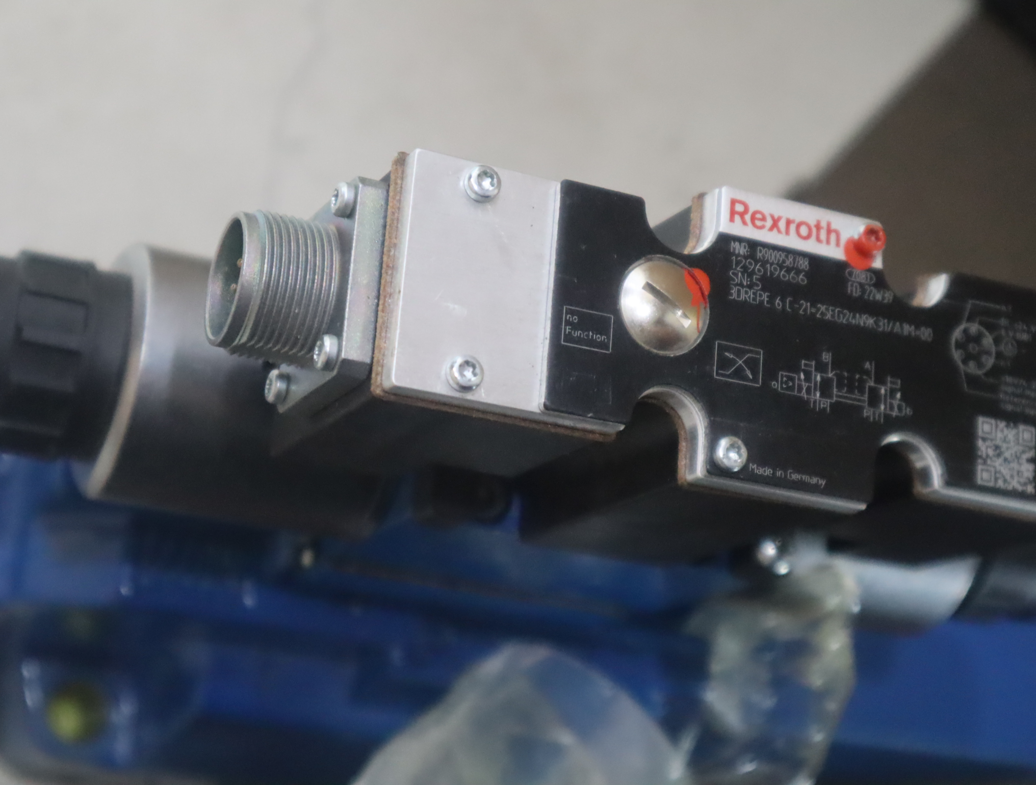 3DREPE6C-21-25EG24N9K31/A1M-00 R900958788 力士乐REXROTH阀