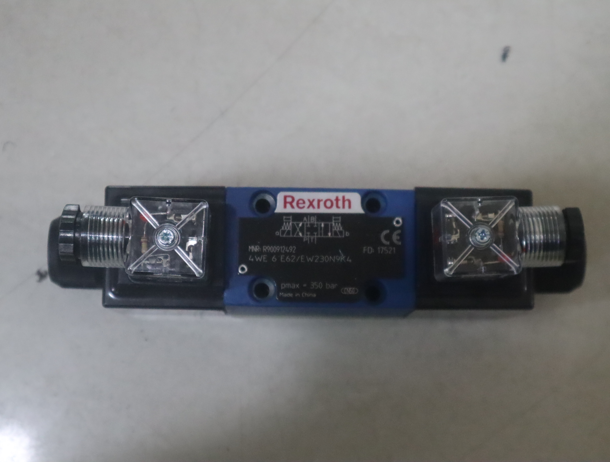 4WE6E6X/EW230N9K4 R900912492 德国力士乐REXROTH电磁阀