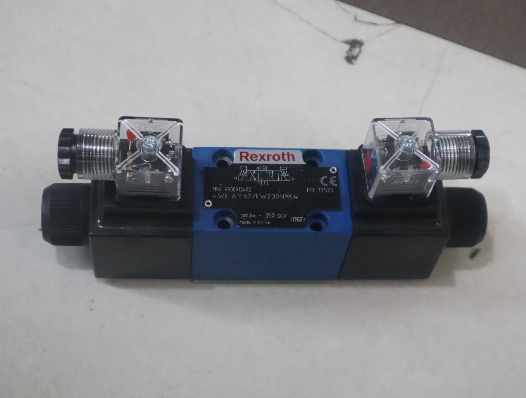 4WE6E6X/EW230N9K4 R900912492 德国力士乐REXROTH电磁阀