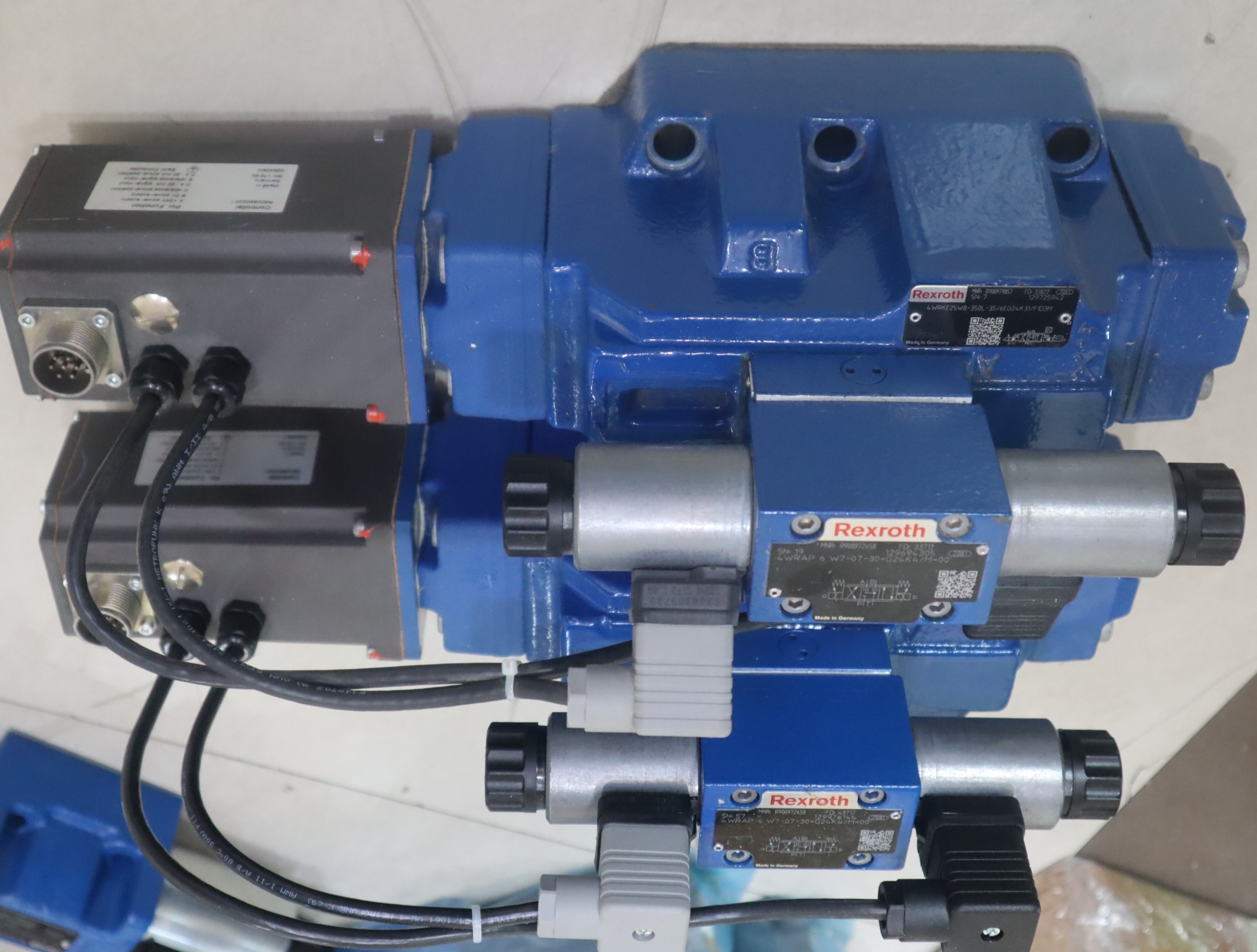 4WRAP6W7-07-30-G24K4/M-00 R900972658 德国力士乐REXROTH先导阀