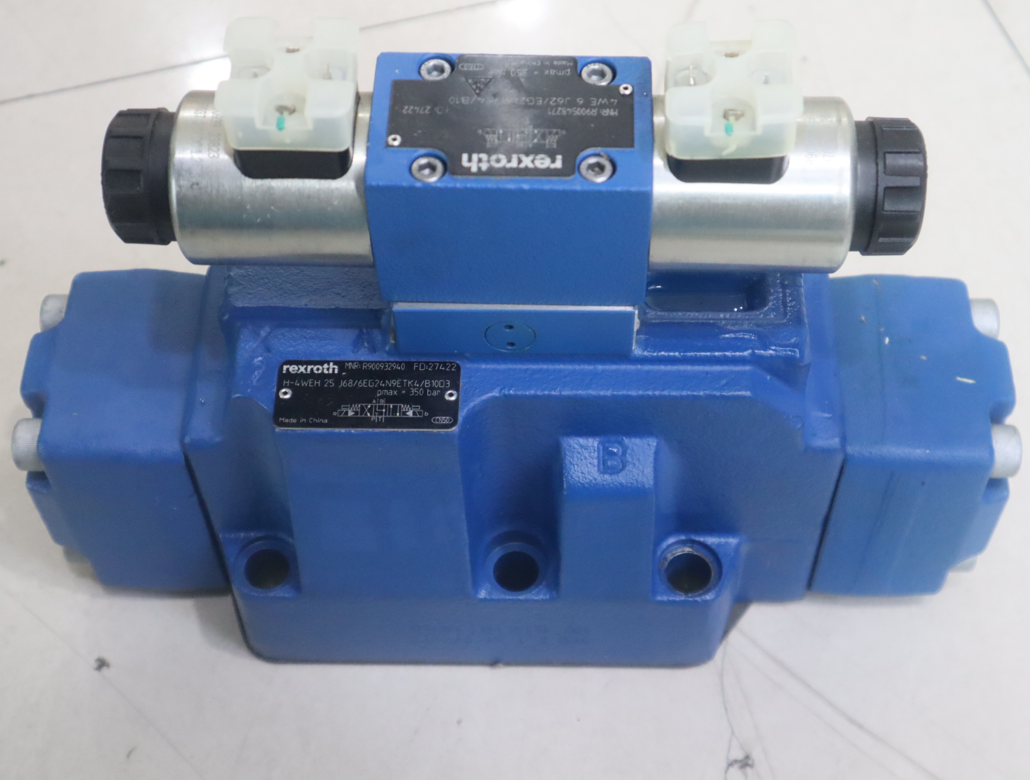 力士乐REXROTH H-4WEH25J68/6EG24N9ETK4/B10D3 R900932940 电液阀