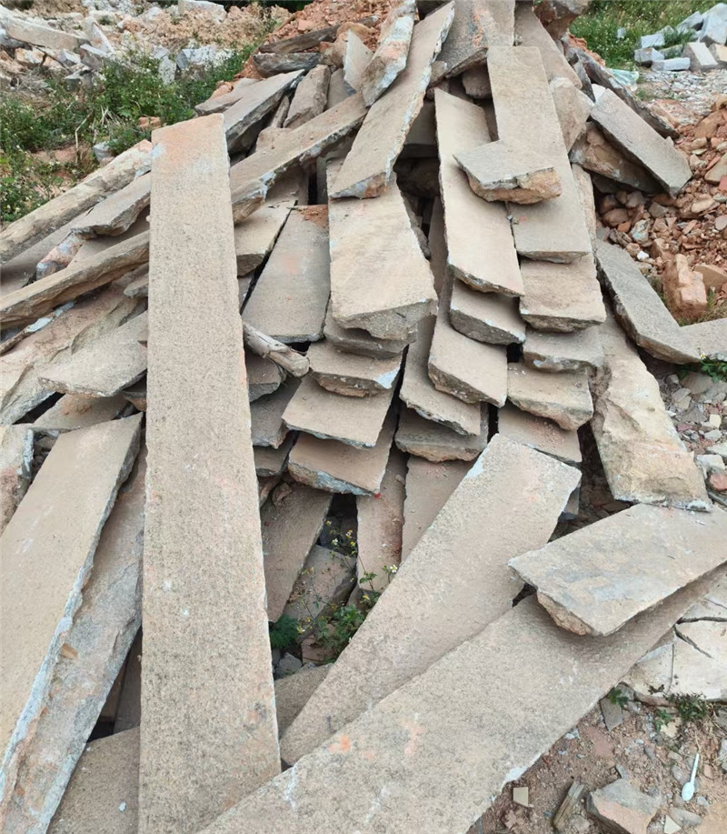 复古建筑 老石板台阶石厂家 青石老石条 文化石条石草坪