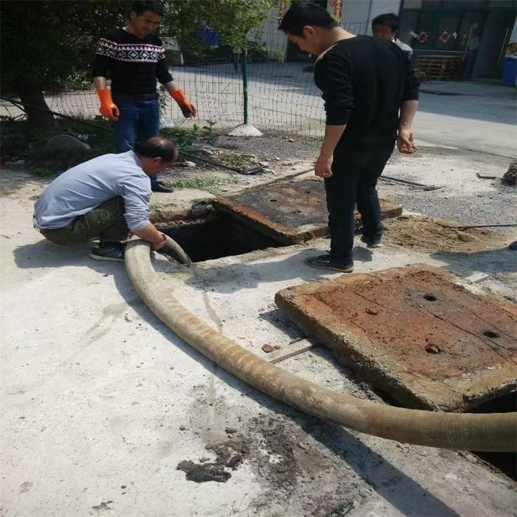 陈陈吉祥管道管道 唐山滦南县乐亭县 人工湖抽泥浆 专业排水清淤 工程承包