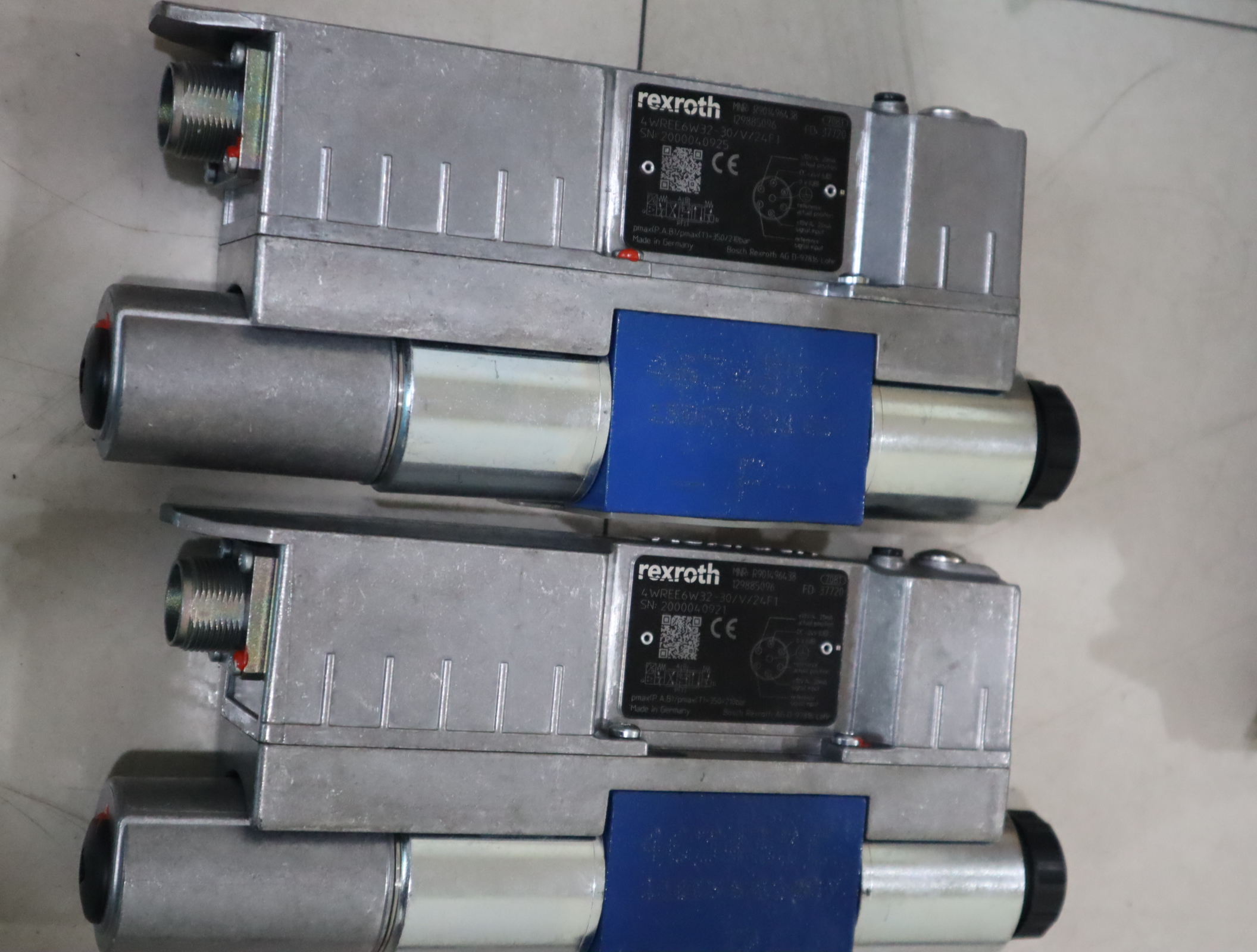 4WREE6W32-3X/V/24F1 R901496438 力士乐REXROTH比例阀