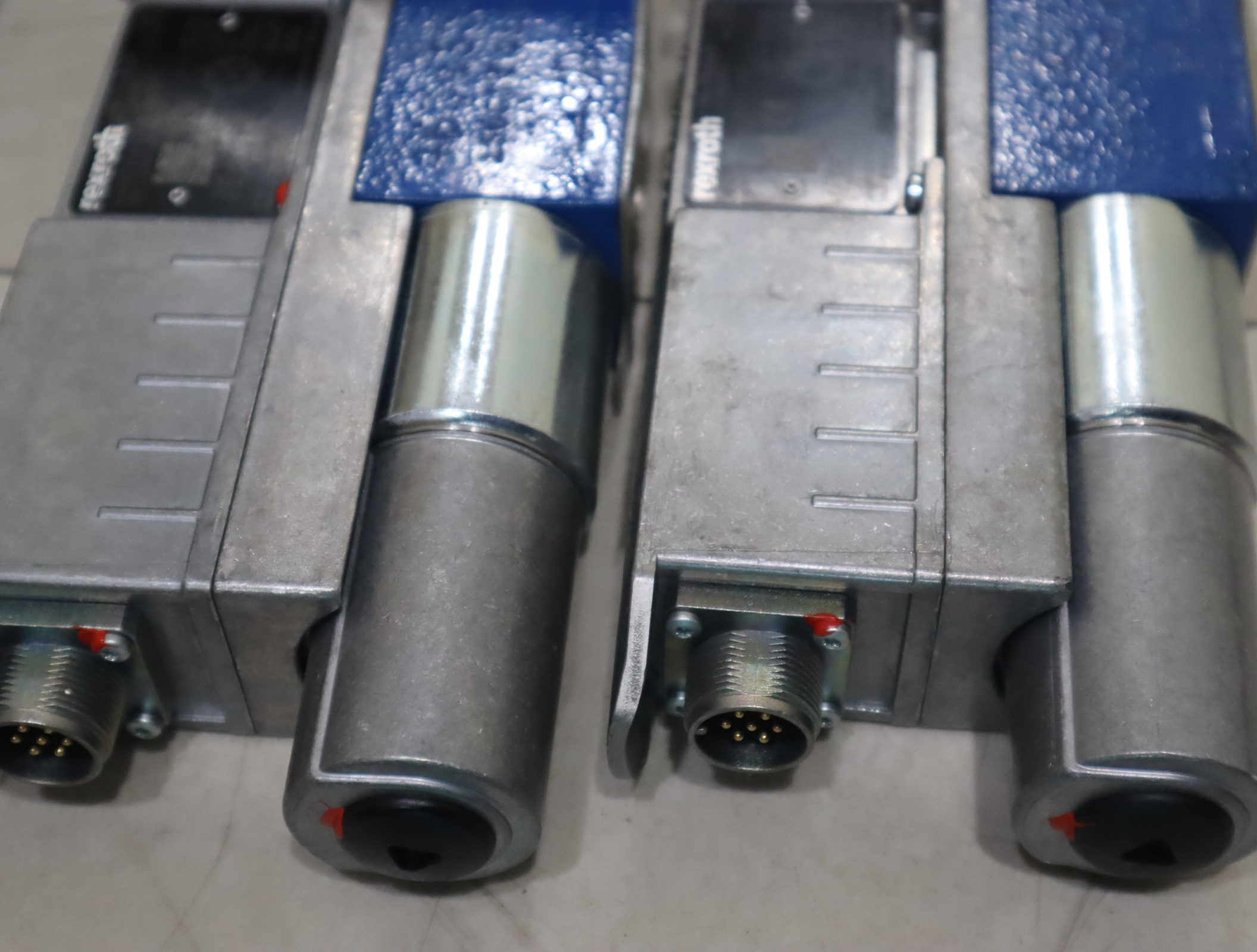 4WREE6W32-3X/V/24F1 R901496438 力士乐REXROTH比例阀