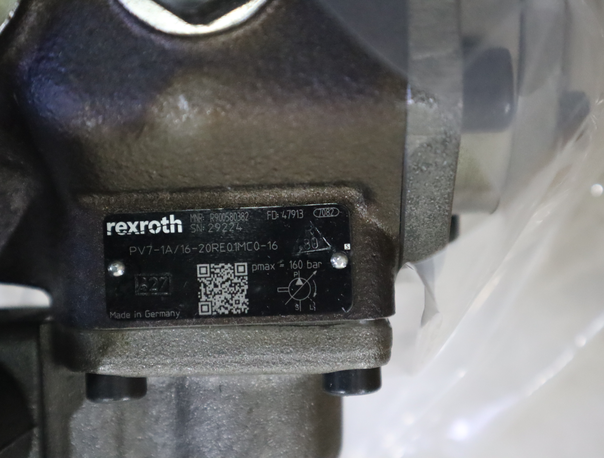 PV7-1A/16-20RE01MC0-16 R900580382 力士乐泵