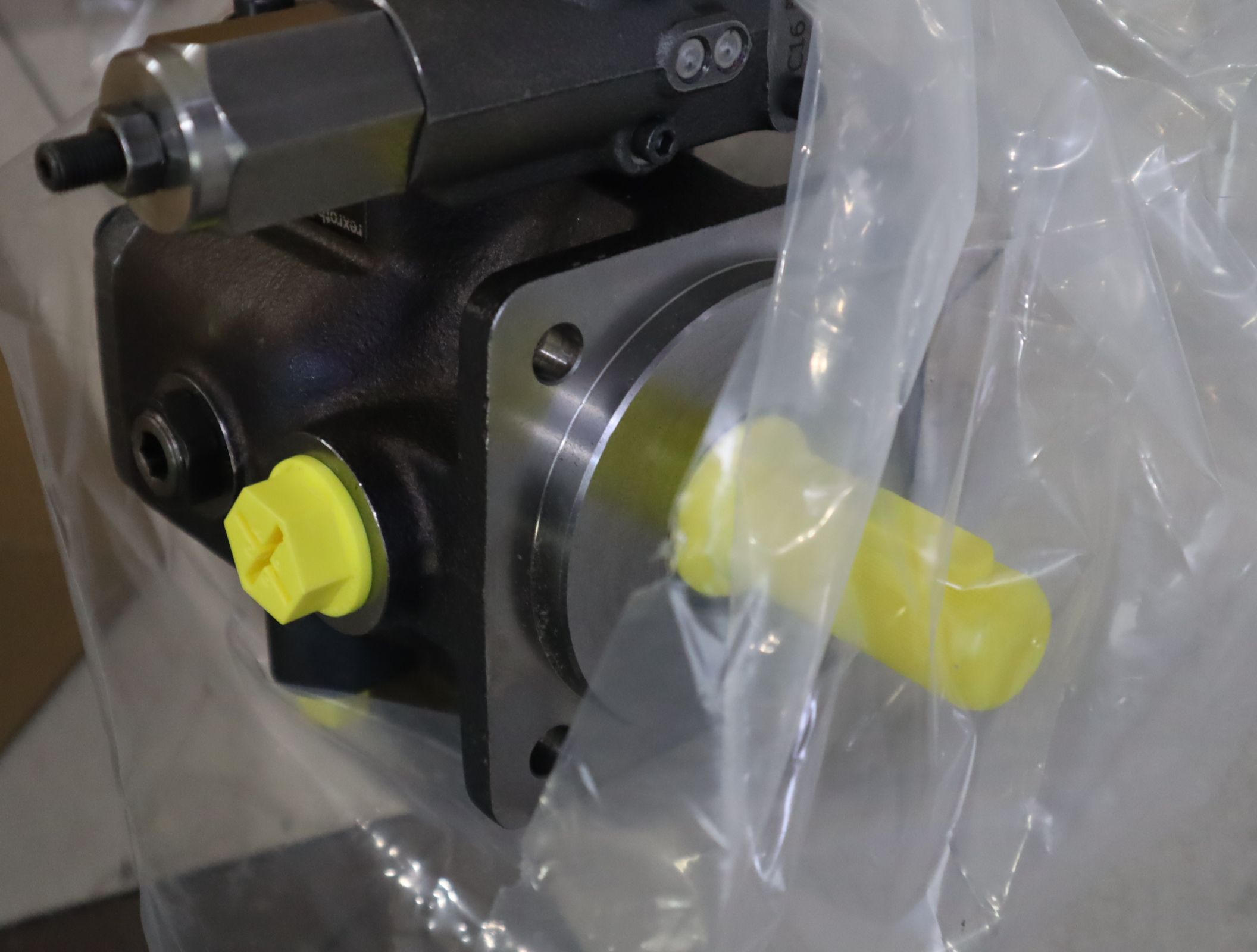 PV7-1A/16-20RE01MC0-16 R900580382 力士乐泵