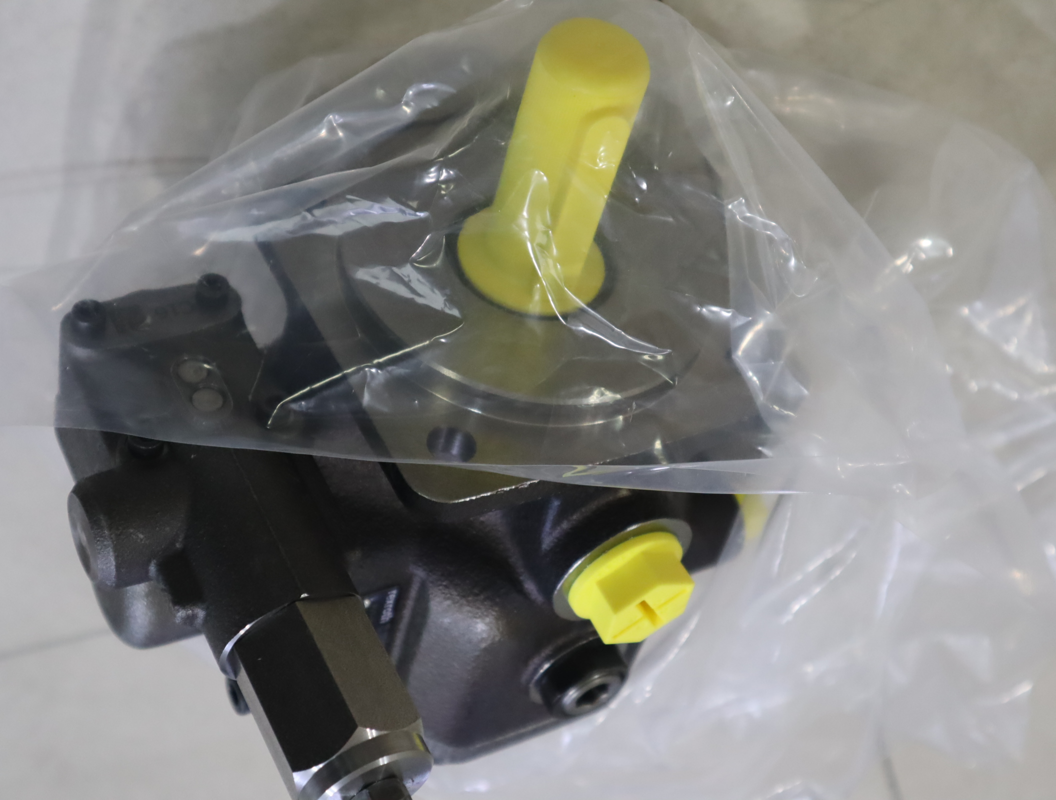 PV7-1A/16-20RE01MC0-16 R900580382 力士乐泵