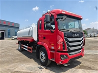 东风园林绿化洒水车降尘效果