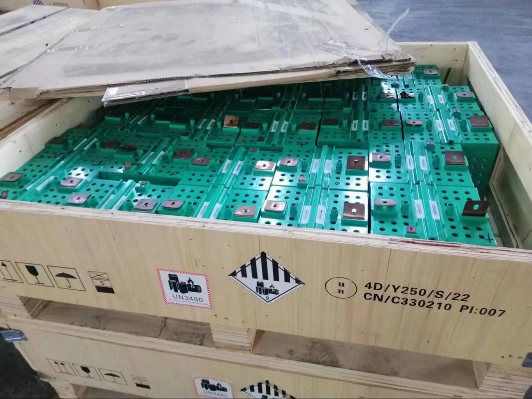 电动工具电池回收 高倍率电 池 奉 贤 区 废旧18650锂电池收购 亿兴物资