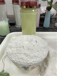 钙基膨润土膨胀性、粘结性强广泛用于化工、冶金球团、钻井等行业