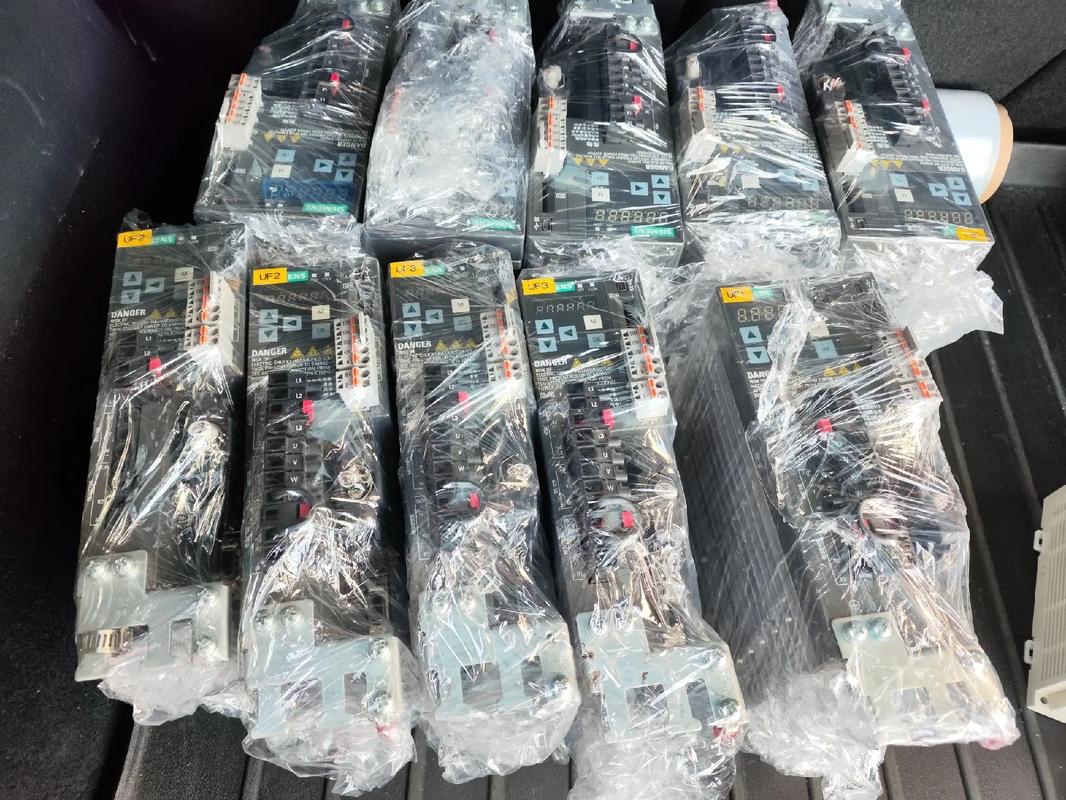 普 陀 区 回收伺服机电机 变频器 电子元器件 工控设备收购 常年合作