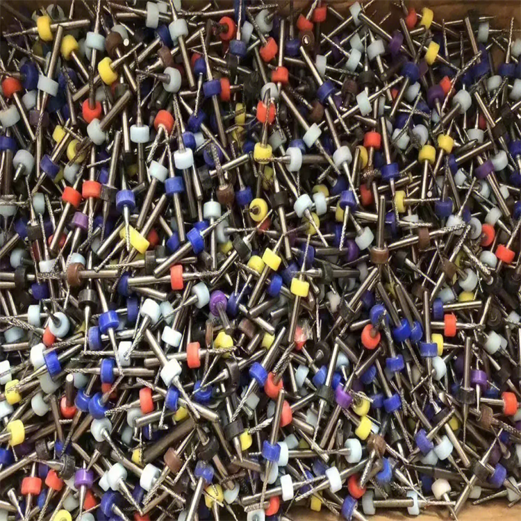 东 城下桥余屋温塘回收废钨钢 铣刀刀片 边角料