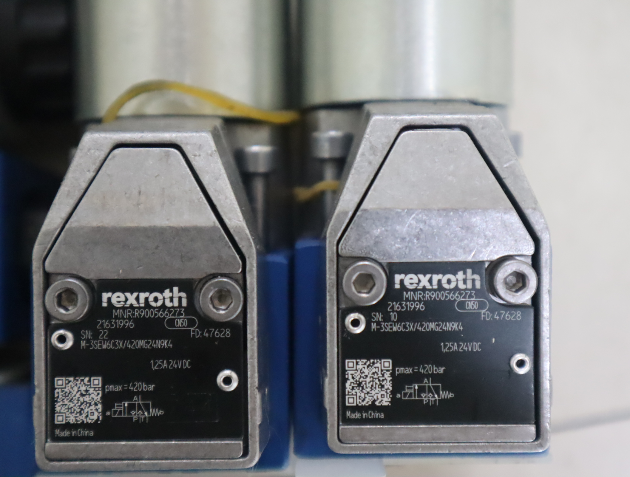 M-3SEW6C3X/420MG24N9K4 R900566273 德国力士乐REXROTH电磁球阀