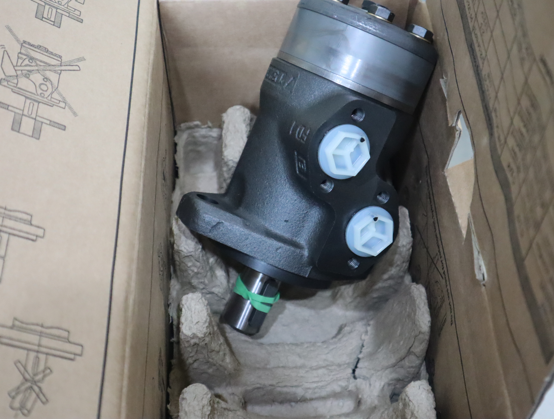 OMPX200 11186708 波兰WHITE怀特柱塞泵马达