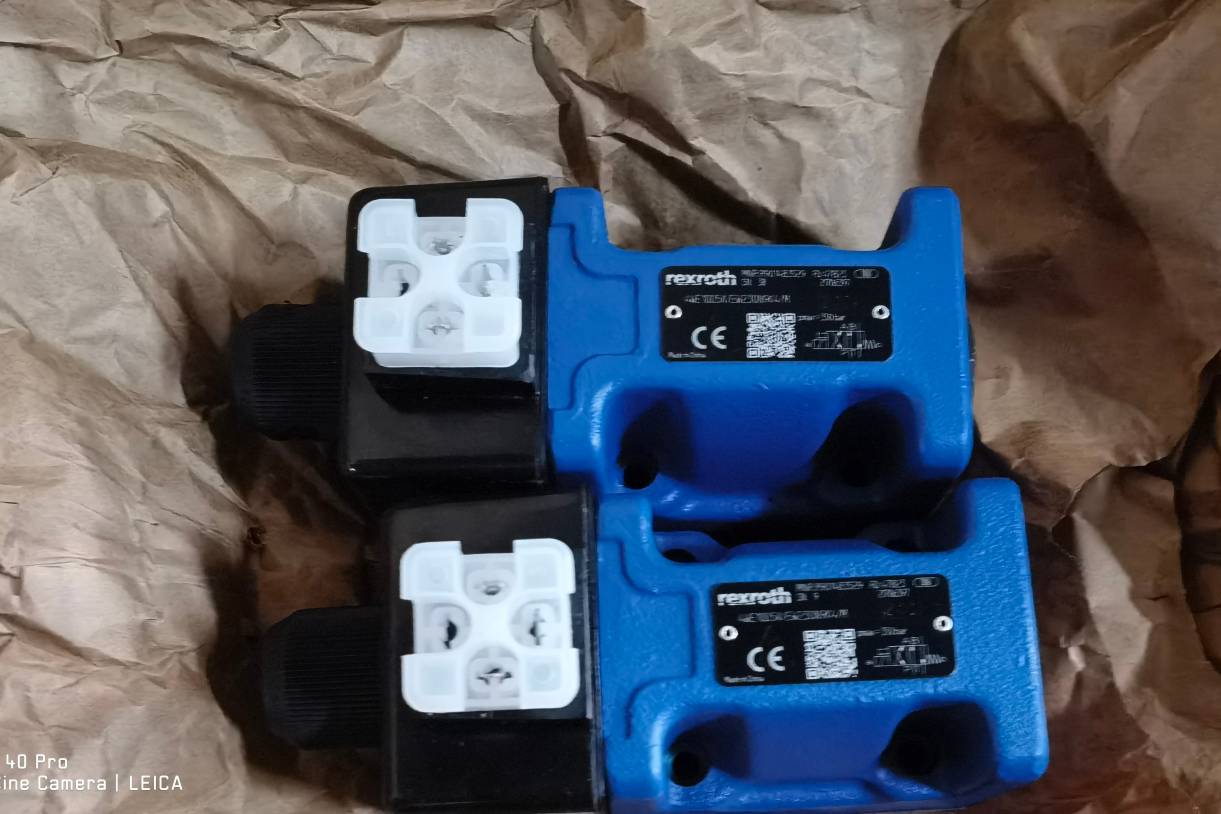 4WE10D5X/EW230N9K4/M R901483529 德国力士乐REXROTH电磁阀