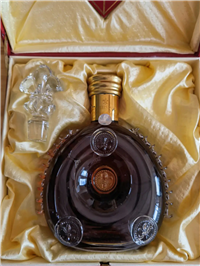 北京东城区回收53度整箱茅台酒附近回收老酒公司