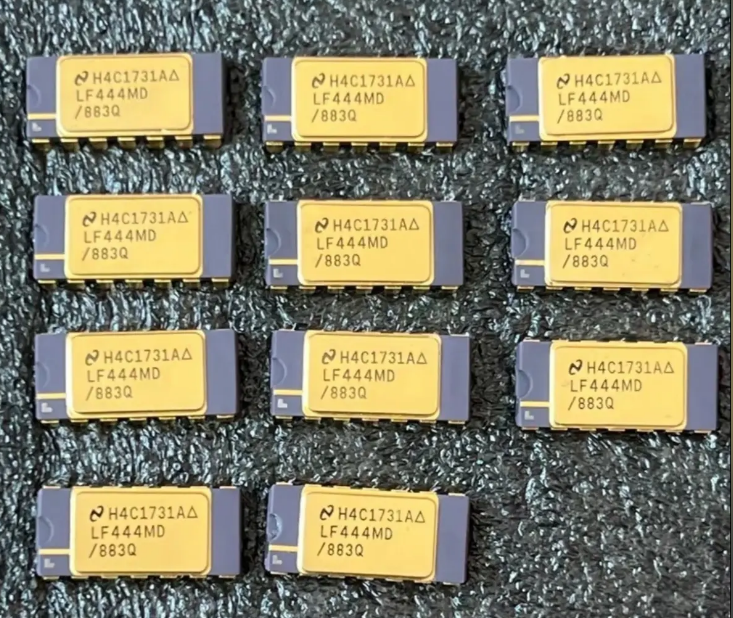 VICOR怀格集成电路 电源模块 隔离式DC/DC转换器V24C28H150BG