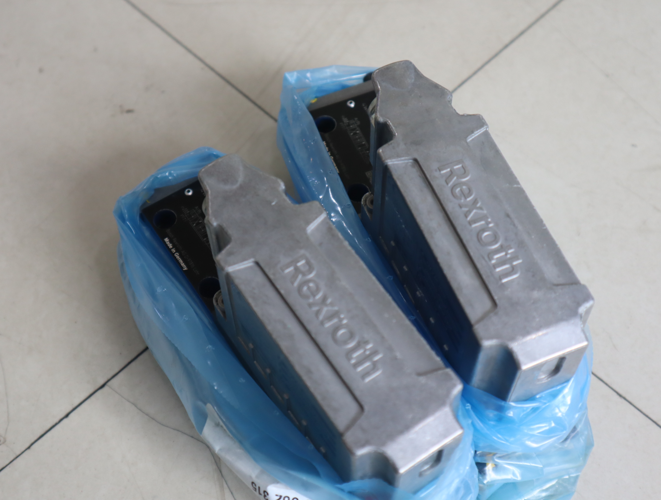 4WRPEH6C3B40L-31/M/24A1 R901382315 力士乐REXROTH阀