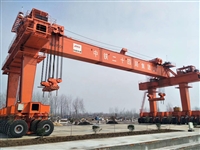  轮胎龙门吊相比轨道龙门吊 在成本上的优势