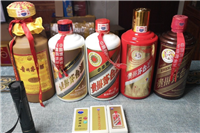 上海黄浦区回收飞天黄酱茅台酒价格查询  收购名酒礼品联系方式