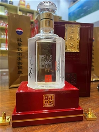 上海徐汇区回收2017年茅台酒电话地址  收购名酒礼品联系方式