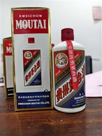 上海徐汇区回收90年代茅台酒价格查询  收购名酒礼品联系方式